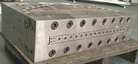 Formulário de extrusão de painéis de portas de PVC WPC de 800 mm para modo de modelagem e 700.800.900 de largura