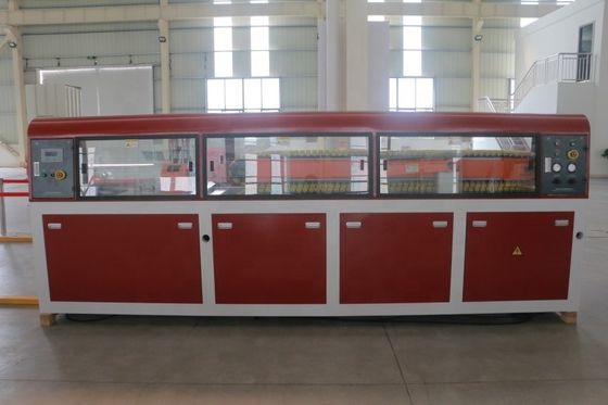 Máquina de extrusão de painéis de portas Yuhao de PVC de 55kW para produção de perfis de PVC da SIEMENS