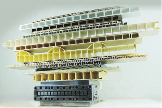 Máquina de extrusão de painéis de portas Yuhao de PVC de 55kW para produção de perfis de PVC da SIEMENS