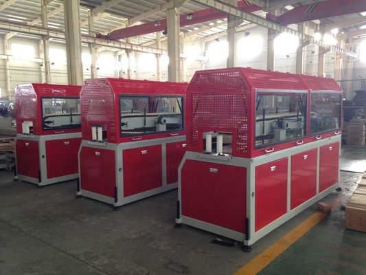 Equipamento de extrusão para linha de produção de painéis de portas WPC