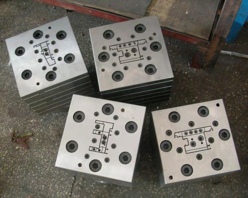 Molde de extrusão de perfis Eko feito sob medida para portas e janelas de UPVC