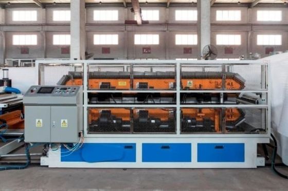 Tecnologia da linha de produção de extrusão de telhas de PVC para a fabricação de telhados de chapa de chapa