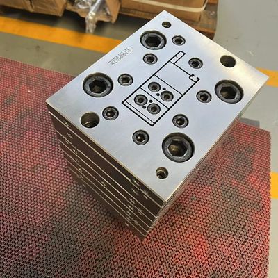 3Cr17 Moldes de perfis de janela de extrusão de PVC para máquinas de fabricação de portas e janelas de UPVC