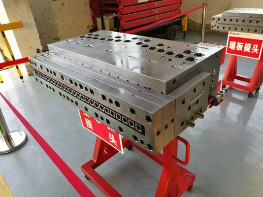 Molde de placas de WPC para produtos domésticos Larga 1000 mm Tamanho do molde e superfícies ecológicas