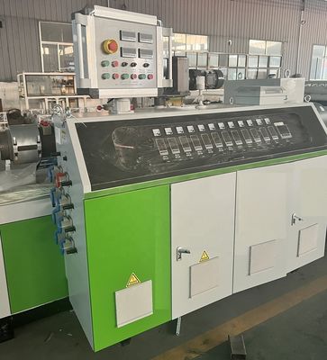 Decking exterior WPC madeira plástico composto extrusora de piso máquina de fabricação personalizável