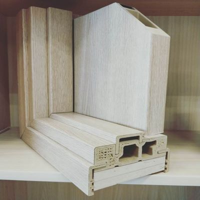 Máquina de fabricação de portas de PVC personalizada para o seu negócio