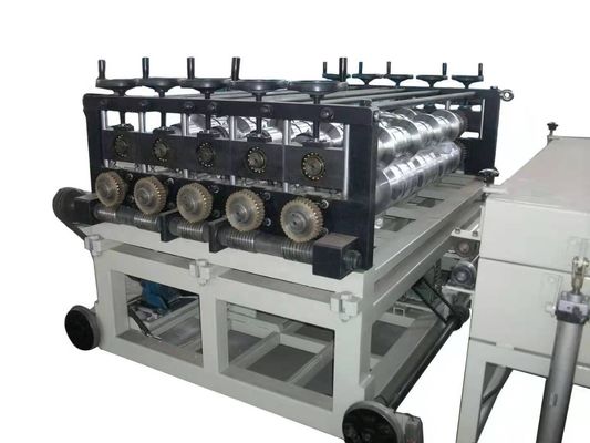 Linha de produção de telhas de PVC de duplo parafuso com diâmetro de parafuso de 80/156 mm