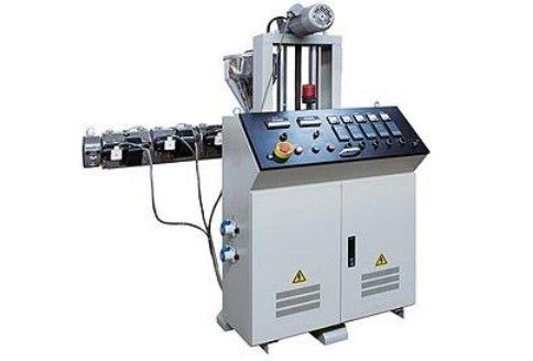 Máquina de painéis de PVC de coextrusão de alta produtividade para processamento por coextrusão Tipo