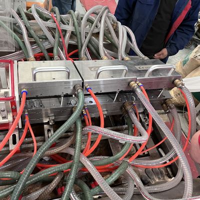 3CR17 Molde de plástico para produtos domésticos extrusão de perfis de placas de base de saias de PVC
