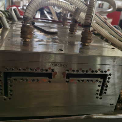 Duas cavidades de prata extrusão moldes para moldar UPVC estrutura de porta e revestimento de prata