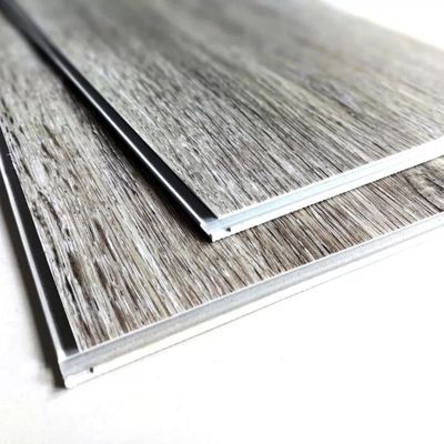 Linha chinesa de extrusão de SPC FLOOR com modo de moldagem e molde de extrusão 3CR17