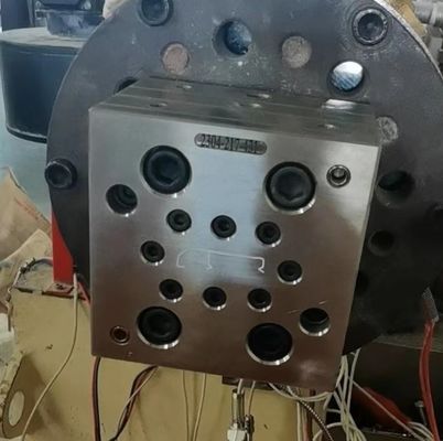 Produto doméstico moldes de plástico UPVC personalizados para EKO Design e banda de borda de porta