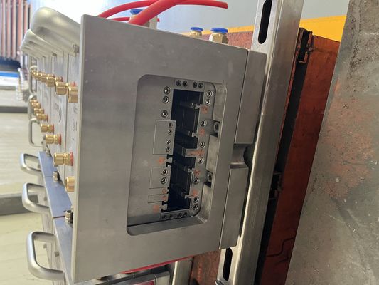 Perfil de estrutura de PVC de alta precisão para moldes de janelas de PVC fabricados com material de molde 3CR17