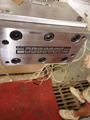 Extrusão de moldes de perfis de UPVC para produtos domésticos