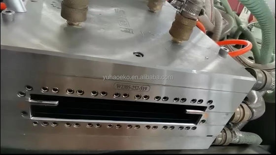 Extrusão de moldes de perfis de UPVC para produtos domésticos