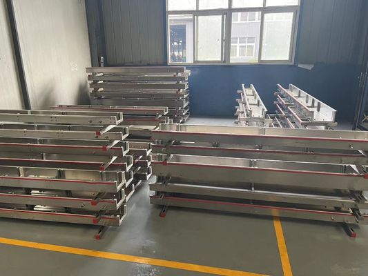 3CR17 Material utilizado em moldes de madeira PE Moagem por extrusão Matriz de moldagem para moldes de piso superiores