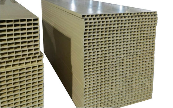 Linha de produção de extrusão de perfis de plástico de PVC