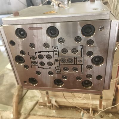 Fabricantes de moldes de extrusão de perfis de janela de UPVC para janelas de perfis de tamanho do cliente