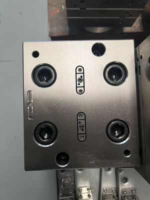 Modelo de ferramenta de extrusão de moldes de perfil de janela UPVC da série 60 para tamanho personalizado