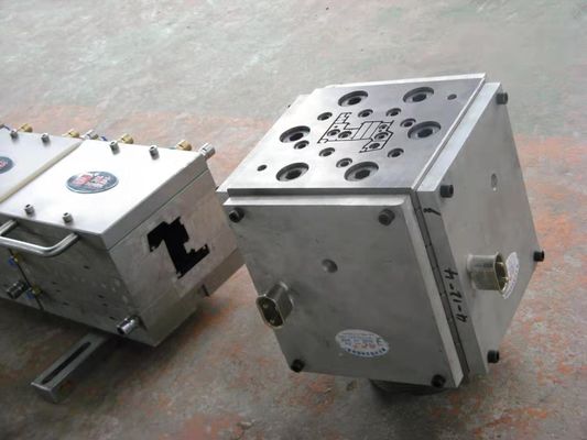 Molde de extrusão de perfis de plástico de UPVC para produção de peças de janelas e portas