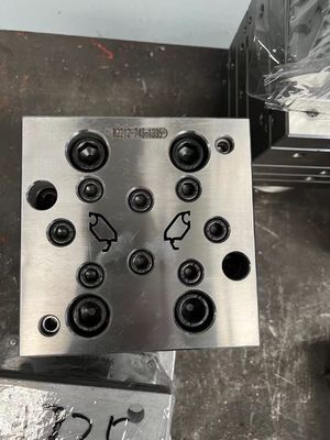 1 Molde de perlas de vidro e cavidade de perfil UPVC extrusão molde de morte para tampas de portas de janelas