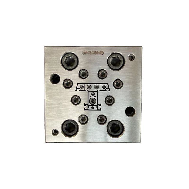 Máquina de fabricação de moldes de extrusão UPVC para painéis decorativos de parede de plástico