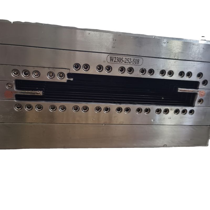 WPC moldes de extrusão de moldes para perfis WPC PE PP em tamanho do cliente