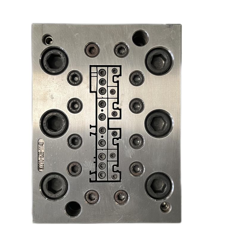Extrusão de moldes de perfis de UPVC para produtos domésticos