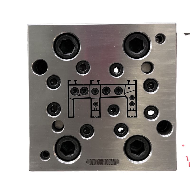 Molde de perfil UPVC para extrusora de parafuso duplo projetada para AutoCAD e produção personalizada